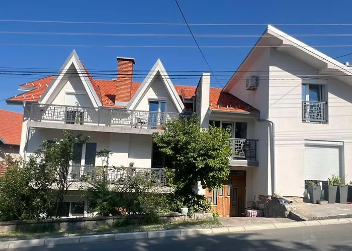 Vila Ruza - House Of Roses